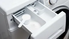 How to clean a washing machine: put 75g of this in the detergent compartment—dirt and mold will come out as black flakes.