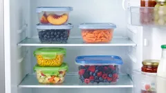 Six foods that should never be stored in plastic containers and bags: tips on where to keep them